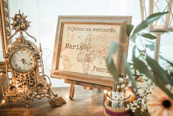 ideas libro firmas 600x403 - Ideas para preparar la mesa y el libro de firmas de tus sueños