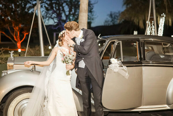 invitaciones boda 600x403 - ¡Boda a la vista! ¿Cuándo es el mejor momento para entregar las invitaciones de boda?